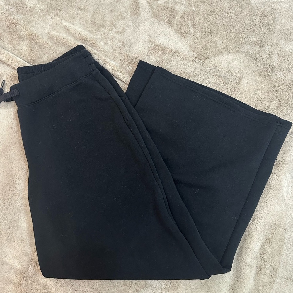 SPANX Black AirEssentials Wide Leg Pant, Large Petite